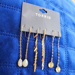 New! Dangly Torrid Earring Set!